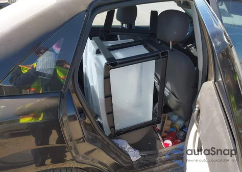 2007 Ford Focus S/Se/Ses from USA, damaged, VIN 1FAFP34N97W345585